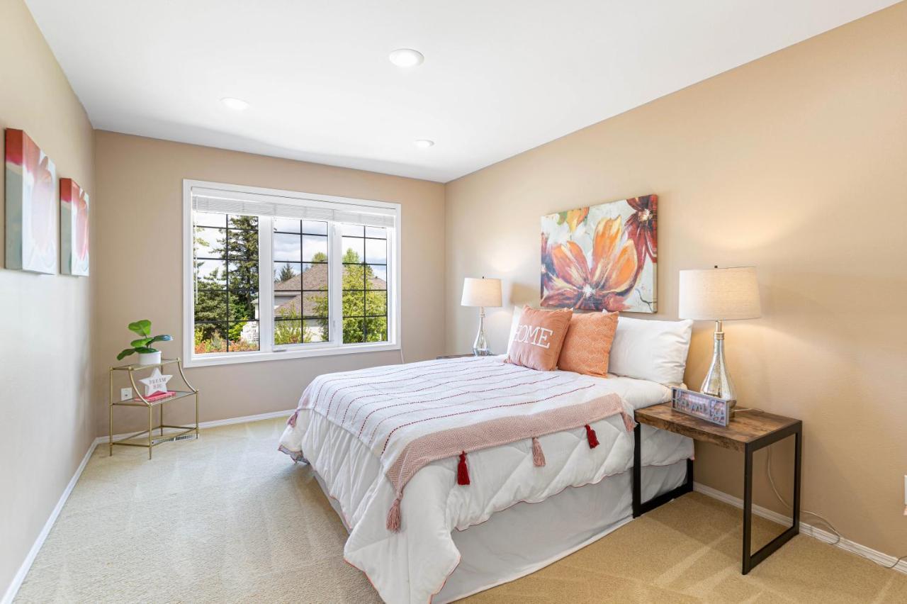 Hotel Upscale Beautiful House In Bellevue, Wa Exterior foto